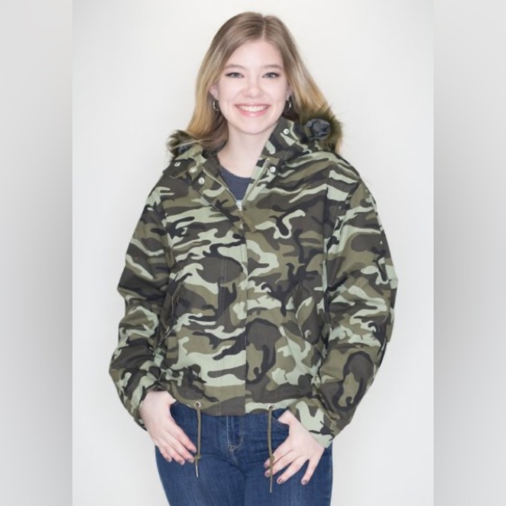 Love Tree Camo 100% Cotton w/ Fuzzy Gray Lining Jacket | Removable Fur | Size L